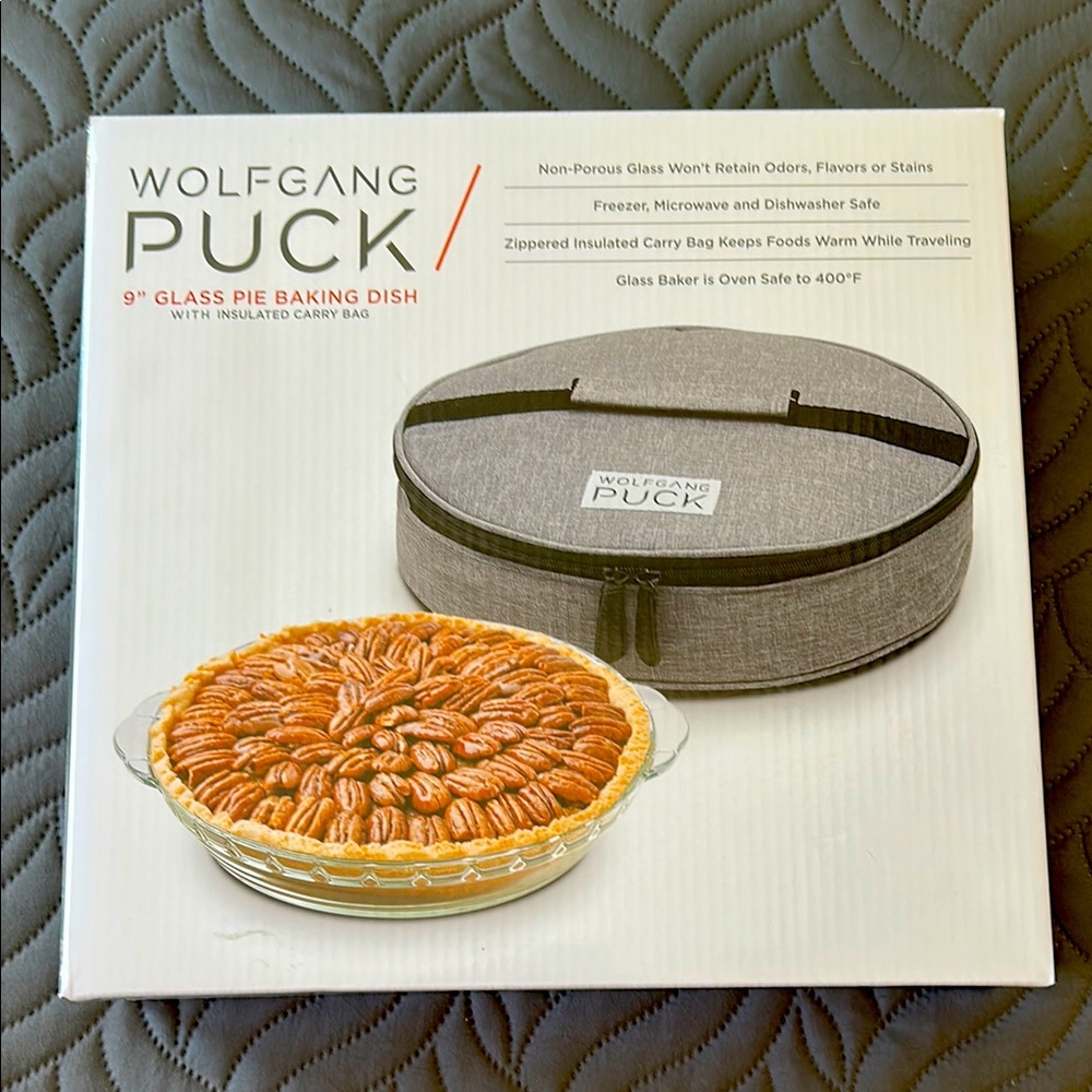 Wolfgang Puck Glass Pie Baking Dish with Gray Carry Bag